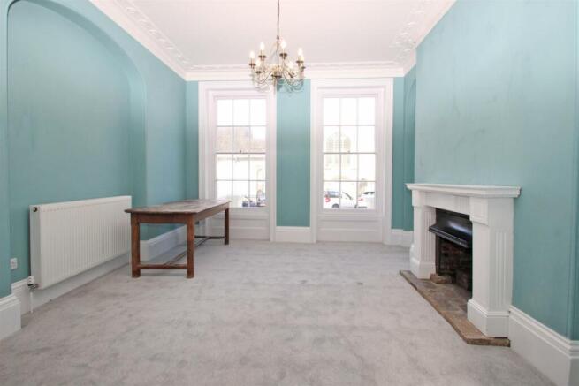 Lounge.