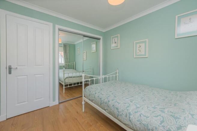 28. Bedroom 4 (2).jpg