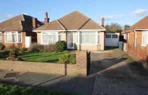 38, Barfield Park, Lancing BN15 9DF