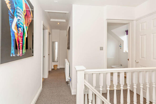 8650540-interior0...