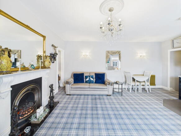 2 bed Apartment for sale Image 6