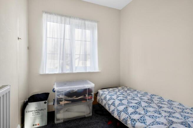 3 bed Semi-Detached for sale Image 12