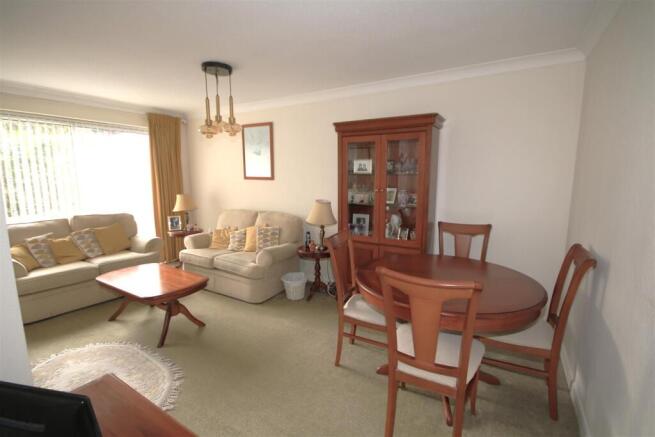 Living Room a.JPG