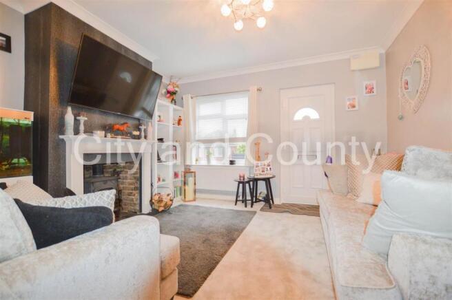 Living room 2.jpg