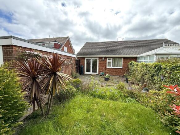 2 bed Semi-Detached Bungalow for sale Image 4