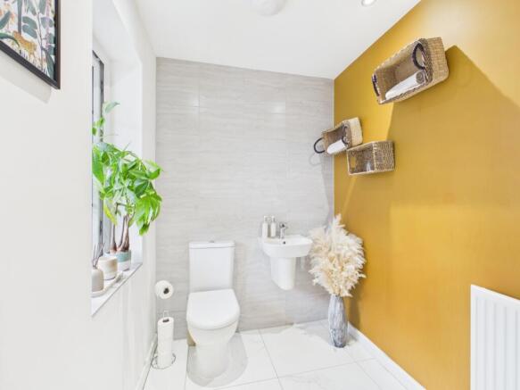 3 bed Semi-Detached for sale Image 7