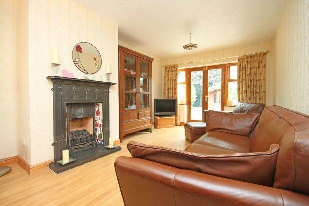 Lounge/Dining Room