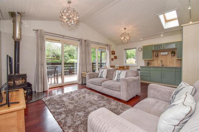 Living Room/Kitchen