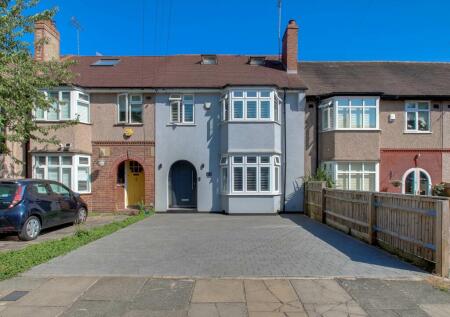 Elton Avenue, Greenford