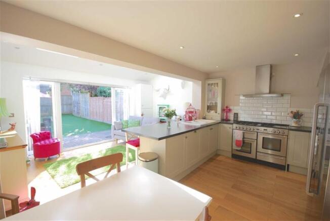 Kitchen/Breakfast Ro
