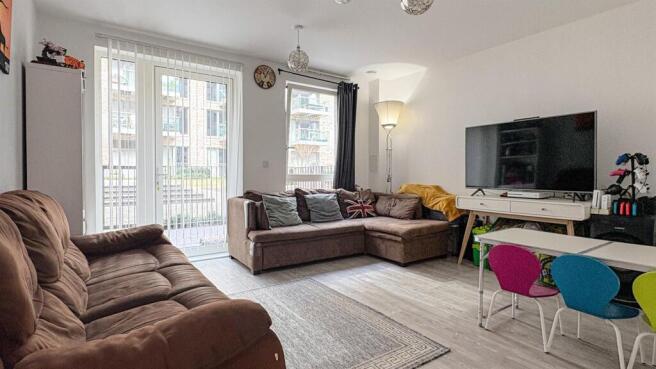 Barrain London Flat for sale in Upton Park E13