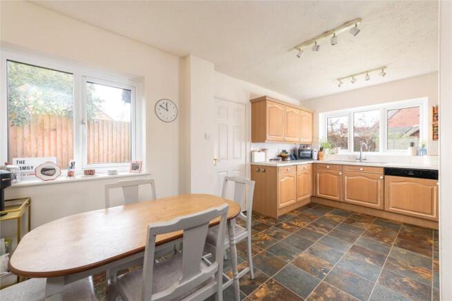 Kitchen/Breakfast Rm