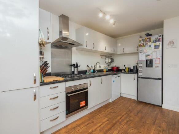 KITCHEN 1.jpg