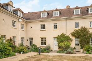 10, The Stables, Lechlade GL7 3FE