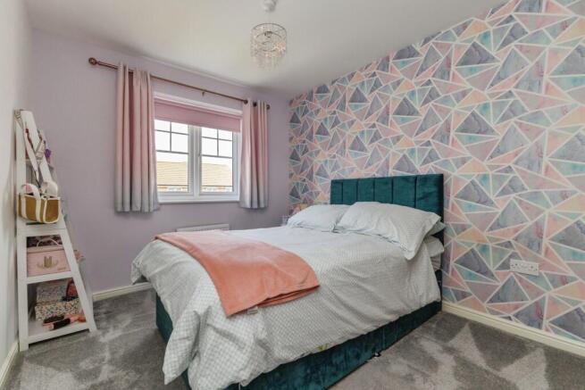 4 bed Detached for sale Image 6