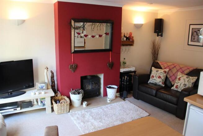 Living Room 1.JPG