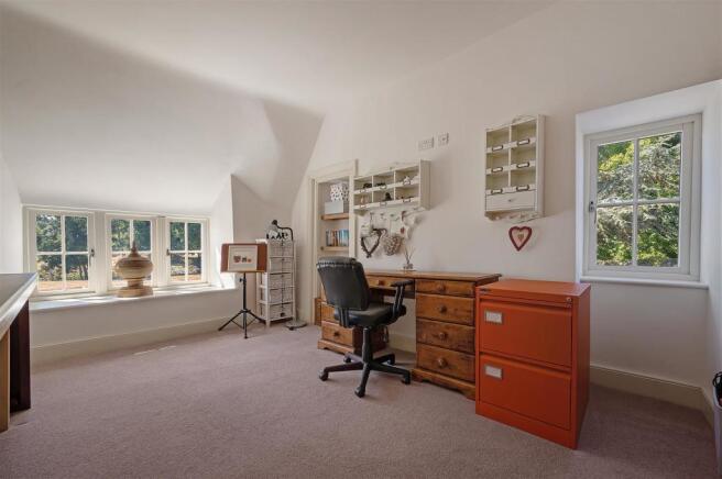 Bedroom 3/Craft Room