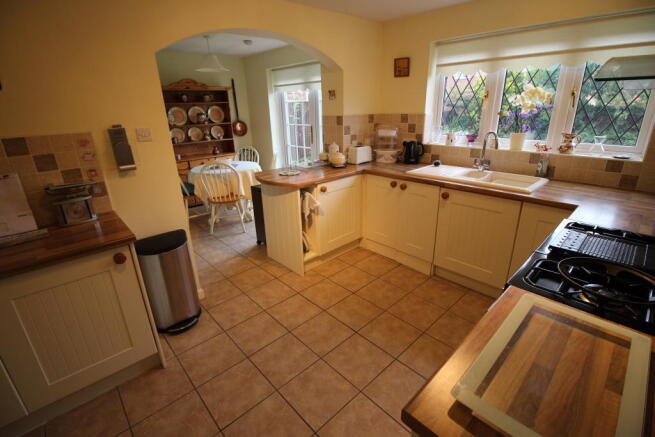Kitchen/breakfast room.