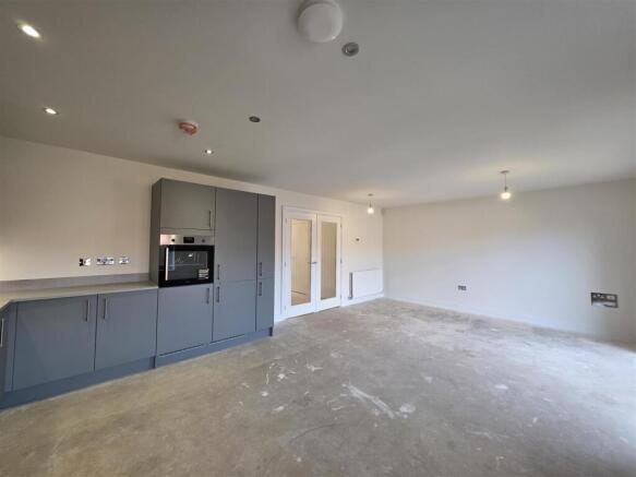 3 bed Semi-Detached Bungalow for sale Image 5