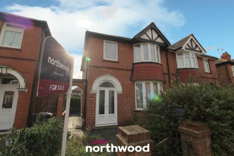 Holyrood Road, Town Moor, Doncaster, DN2