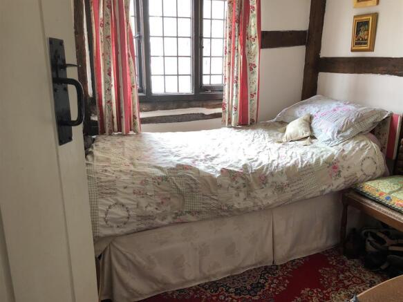 2nd Bedroom 