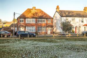 One Carstone, West Common, Gerrards Cross SL9 7QN