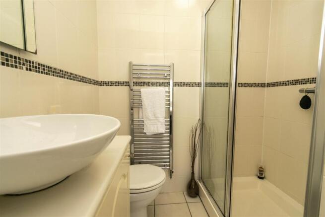 ENSUITE SHOWER ROOM