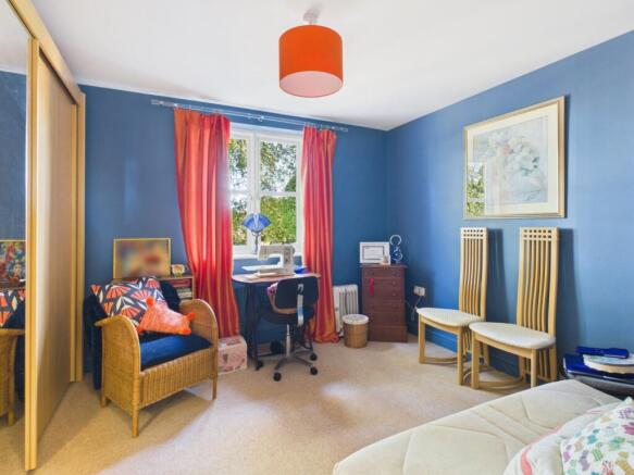 Stretton Close, Penn, Buckinghamshire, HP10 photo 4