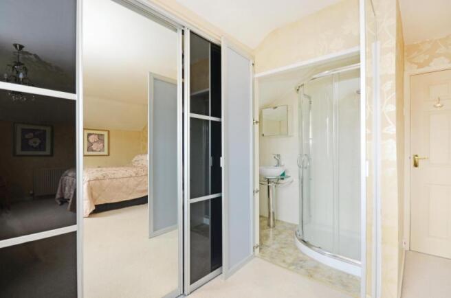 Ensuite