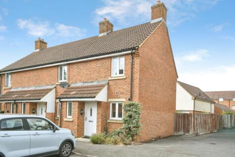 Piernik Close, Haydon End, Swindon