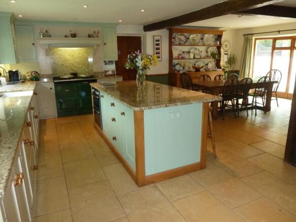 Kitchen/Breakfast
