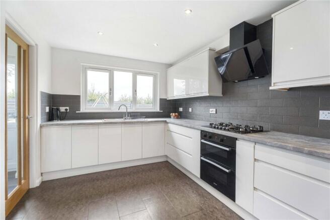 10 Limekilns, Pencaitland, East Lothian, EH34 5HF photo 3