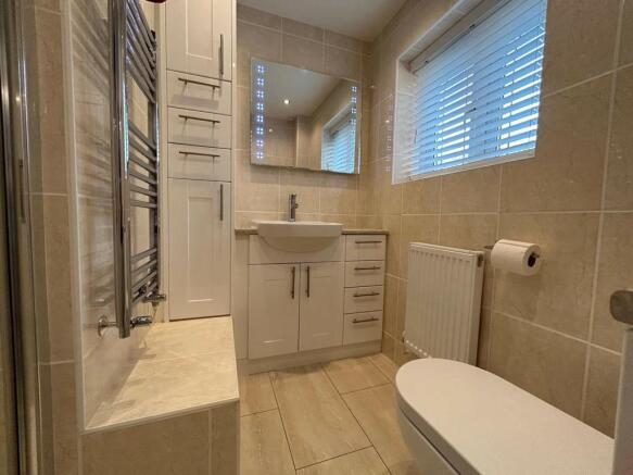14_Ensuite 2