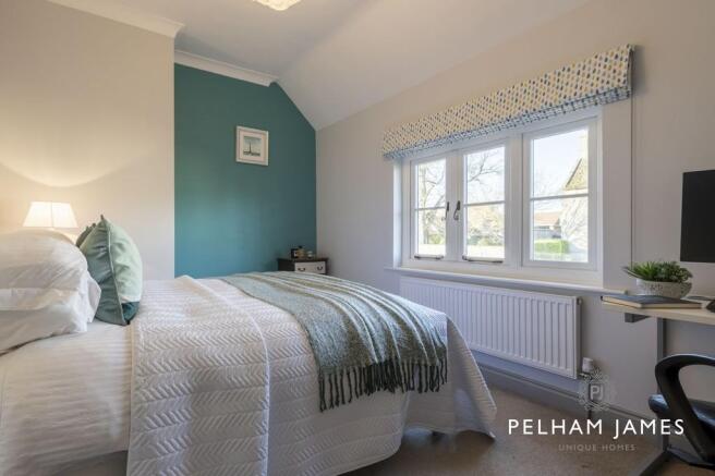 Bedroom 2 to fron...