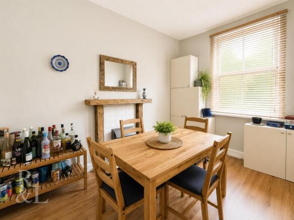 DINING ROOM_.jpg