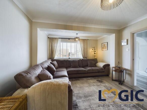 25 Havercroft Rise  (3)