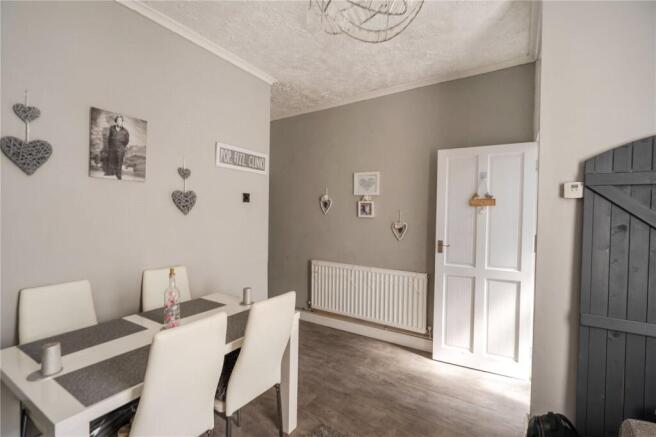 Living Room (2)