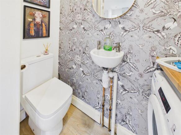 2 bed Terraced for sale Image 8