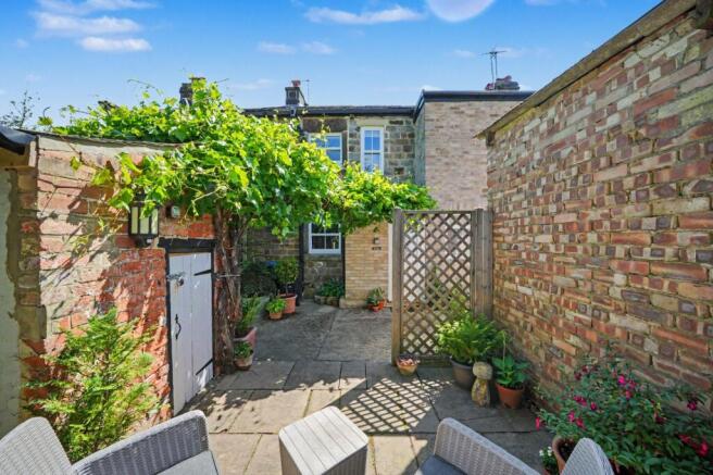 1 bed Terraced for sale Image 7