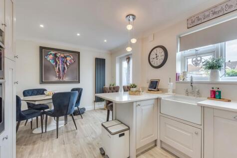 Burns Avenue, Sidcup, DA15