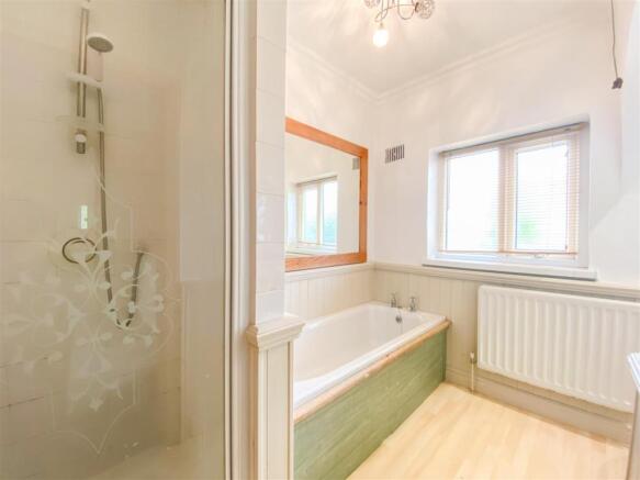 The 4-piece bathroom