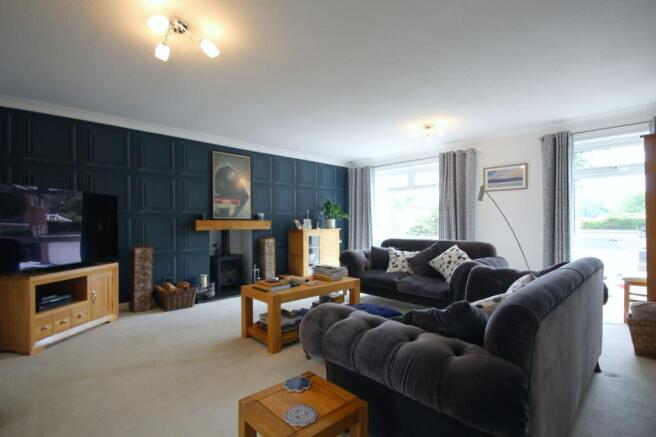 9, Park Crescent, Cuddington, CW8 photo 4