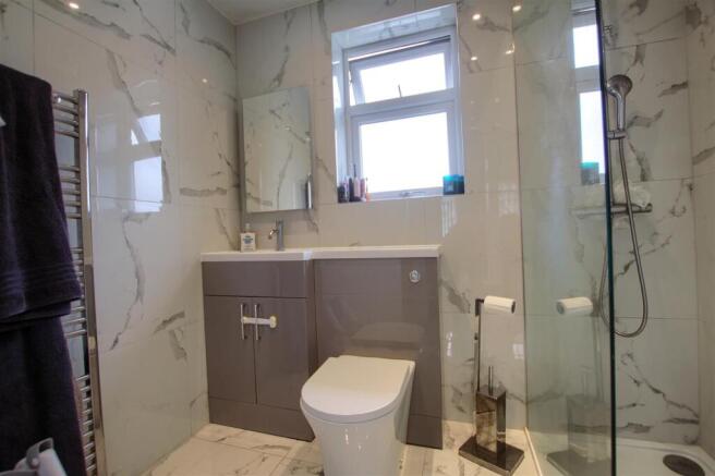 3 bed Semi-Detached for sale Image 7