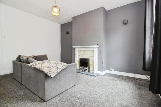 2 bed Terraced for sale Image 6