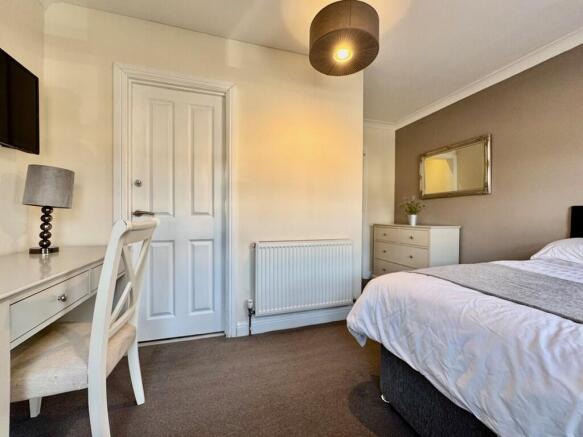 thumbnail_IMG_102...