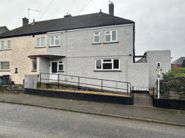 64, Glosters Parade, New Inn, Pontypool NP4 0NF