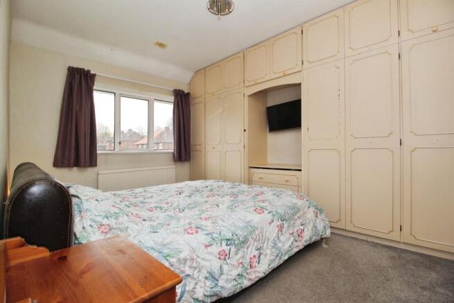 3 bed Semi-Detached for sale Image 8