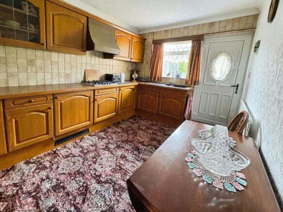 2 bed Bungalow for sale Image 5