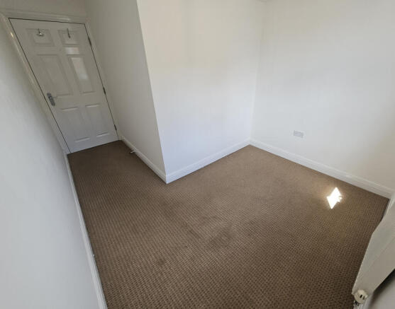 2 bed Flat to rent Image 7