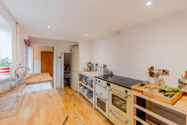 31, Avenue Road photo 4